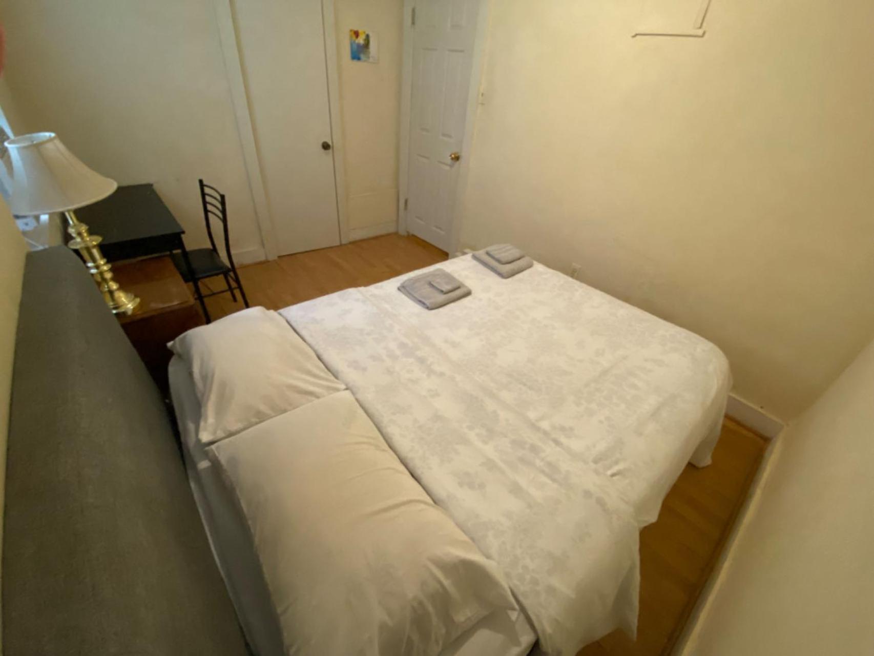 2131 Private Double * Philadelphia